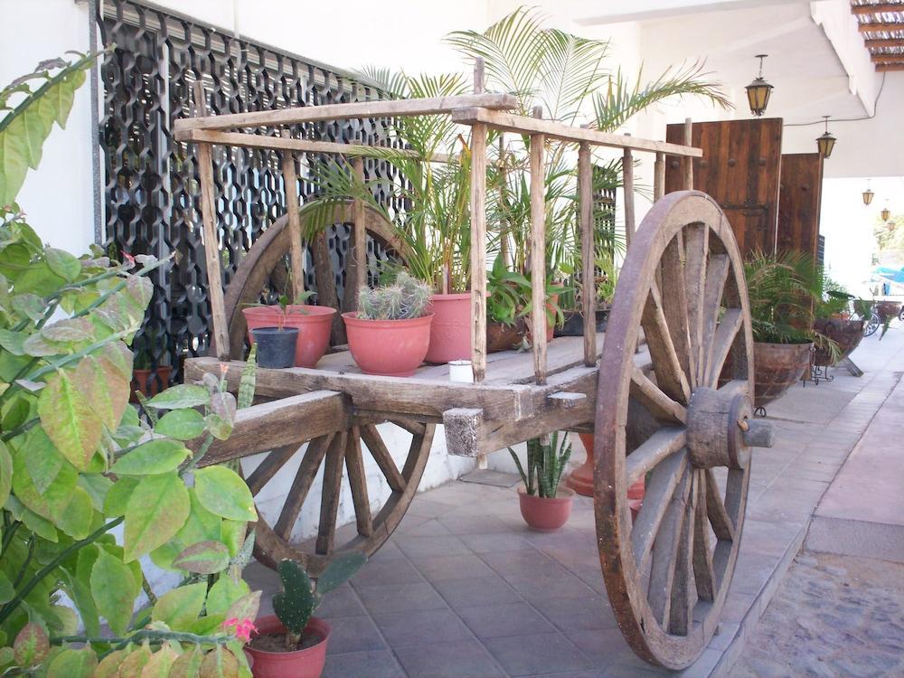 Hotel Hacienda Bugambilias La Paz Esterno foto